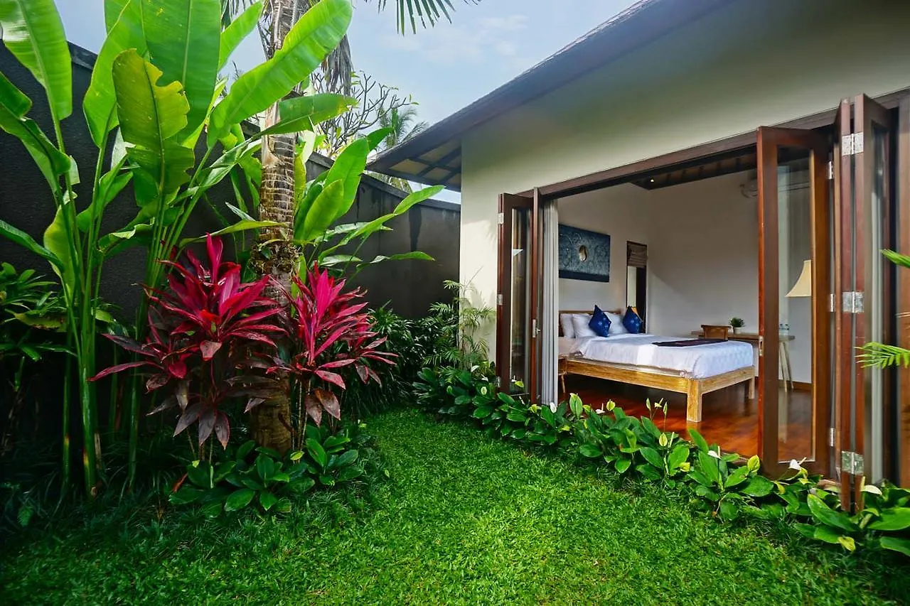 Dusun Ubud 0*,  Indonézia