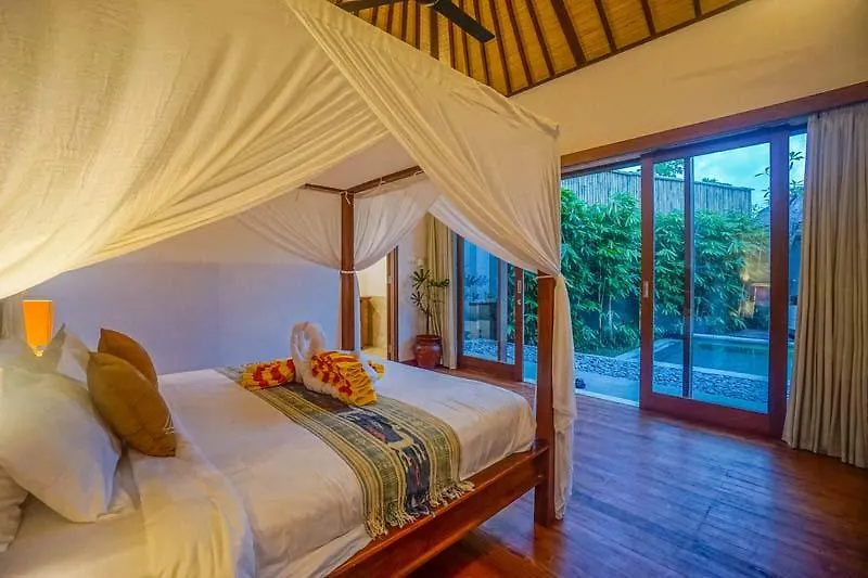 Dusun Ubud 0*,  Indonézia